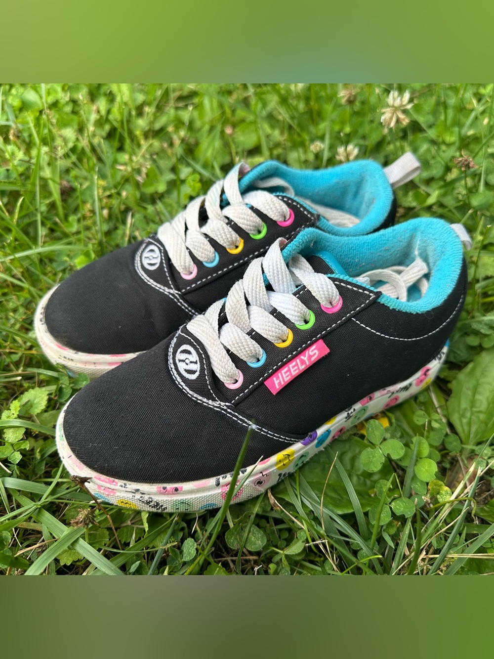 HEELYS Youth 13 Girls Boys Black Teal Blue Lining